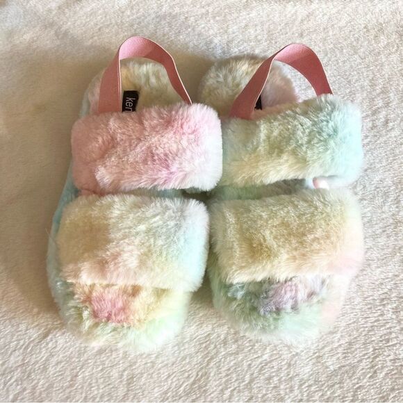 Kensie Fluffy Slide Slippers Size Small 6 / 7 New Pastel Pink Green Tie Dye - Picture 1 of 5